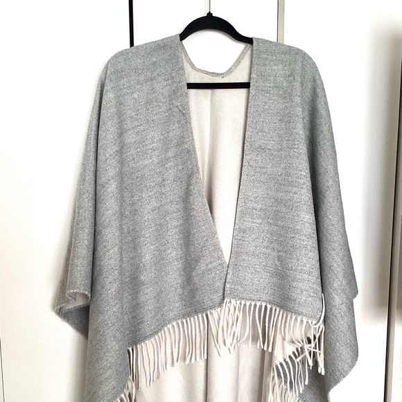 Italian Cashmere cape/shawl grey - Picture 1 of 3